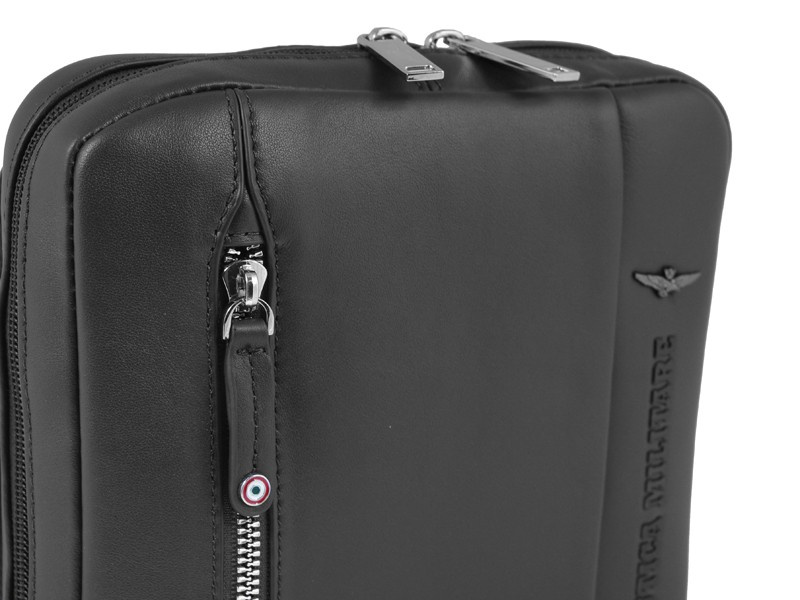 Listonoszka skórzana unisex Aeronautica Militare 461 Thunder torba czarna - cecha produktu