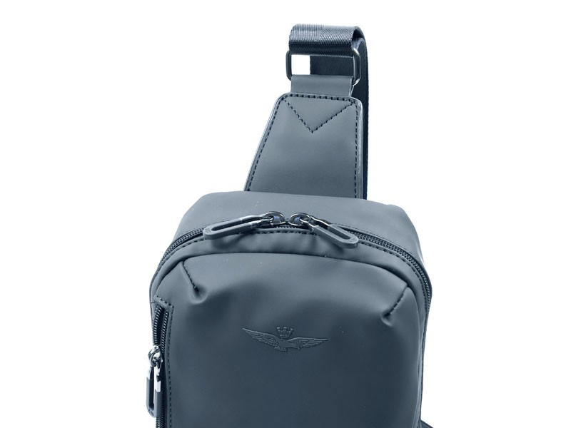 Plecak na jedno ramię z tkaniny unisex Aeronautica Militare Runway crossbody szary - cecha produktu