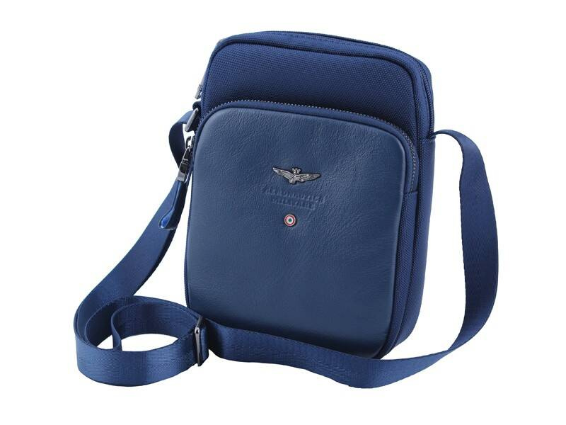 Torba ze skóry naturalnej i nylonu unisex Aeronautica Militare Task listonoszka niebieska - cecha produktu