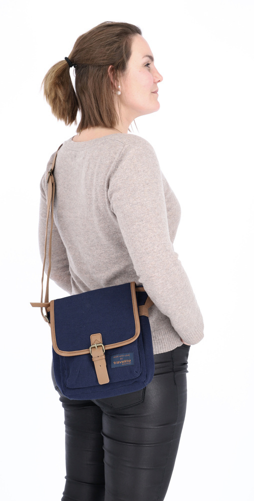 Torba na ramię z włókien konopnych unisex Travelite Hempline 581-20 listonoszka granatowa - cecha produktu