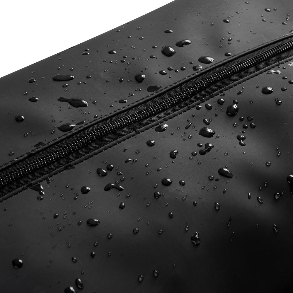 Torba podróżna materiałowa unisex Delsey Turenne Soft sportowa średnia czarna - paski nośne i detale zapięć