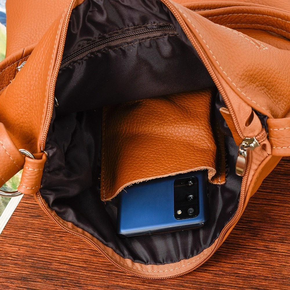 Listonoszka damska Beltimore 934 camel, wnętrze z podszewką i kieszonką na telefon