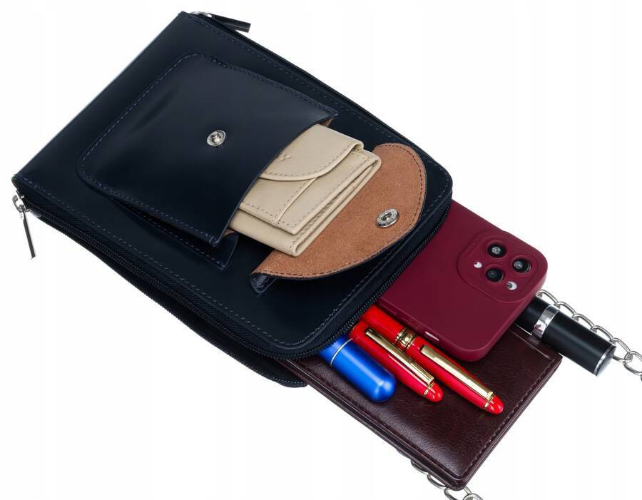 Telefon i etui na karty w granatowej torebce 4822-SB