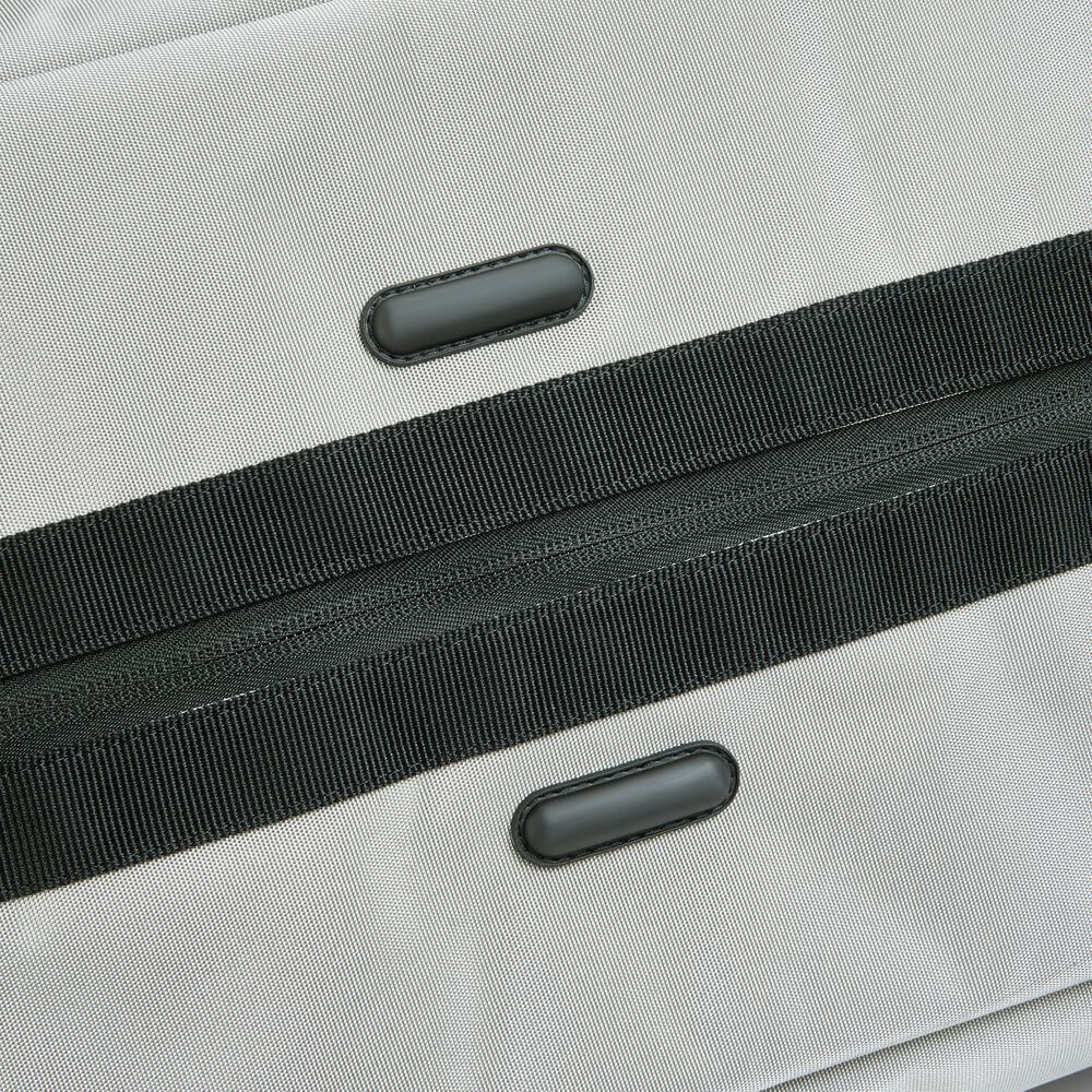 Torba podróżna materiałowa unisex Delsey Daily's weekender na laptopa biała - pojemne wnętrze i kieszeń na laptopa