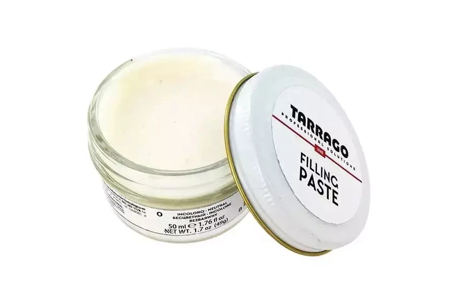 Pasta do skór gładkich Tarrago bezbarwna - otwarty słoik z jasną, kremową masą, wieczko Filling Paste