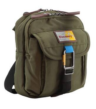 Torba Discovery Icon 712 khaki pod kątem, z kieszenią z klapą zapinaną na metalowy karabińczyk