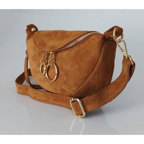 Torebka skórzana zamszowa damska Vera Pelle LN633C listonoszka nerka camel - widok z przodu