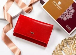 Skórzany portfel damski czerwony średnich rozmiarów - Peterson 206-VTBD