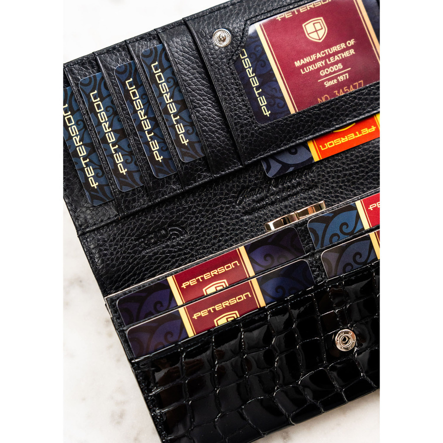 Otwarty czarny portfel Peterson 72401-MC