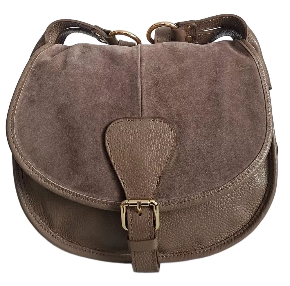 Torebka skórzana damska Vera Pelle VPS990T listonoszka mieści format A5 beżowa - widok ogólny modelu