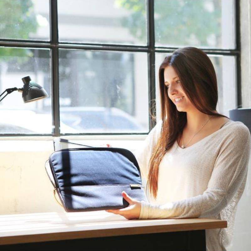 Pokrowiec na laptopa z poliestru unisex STM Grace etui MacBook Pro 15 szary - cecha produktu