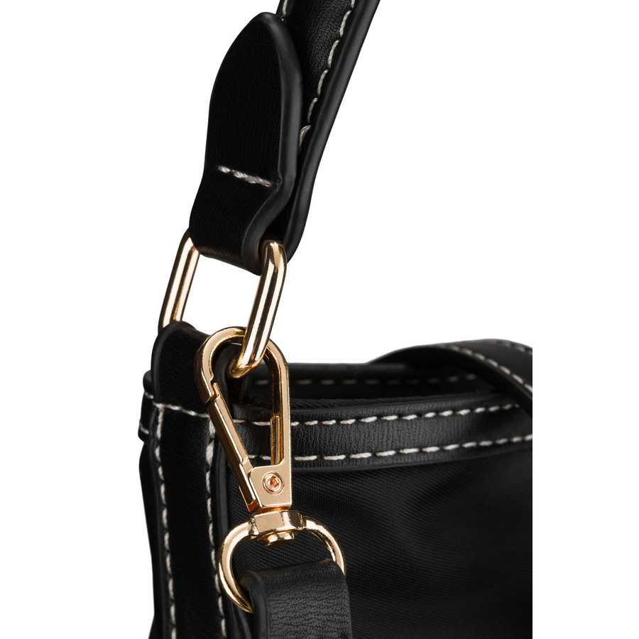 Torebka z poliestru damska Peterson JK6-03 listonoszka crossbody mała czarna - styl noszenia crossbody