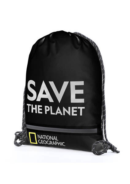 Czarny plecak National Geographic Saturn pod kątem, z kieszenią na zamek u dołu i sznurkami