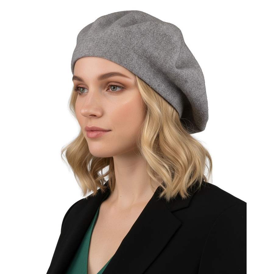 Szary beret Rovicky BER-A10 na modelce