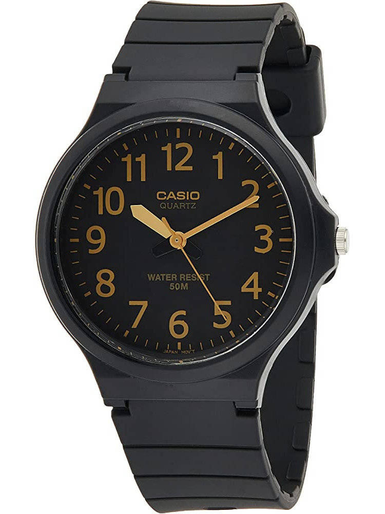 Czarny zegarek męski Casio MW-240-1B2 - zegarek z przodu na białym tle, złote cyfry