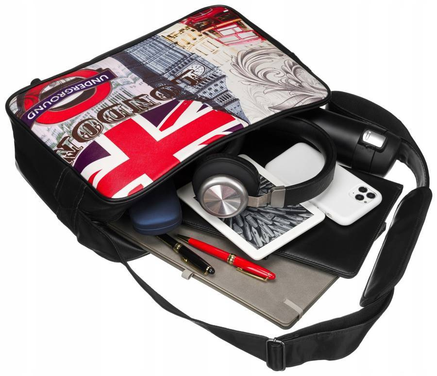 Otwarta czarna torba Loren 2088 z napisem London, w środku laptop i słuchawki