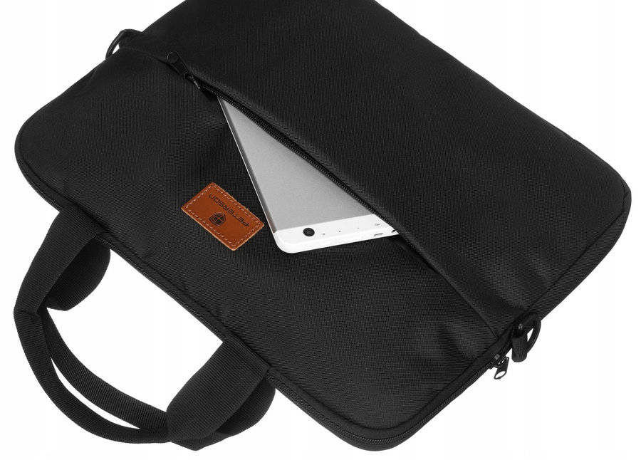 Laptop w czarnej torbie Peterson GBP-17 z paskiem