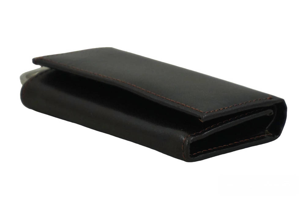 Ciemnobrązowe etui na klucze Barberini's 7023-11 z boku, z klapą zachodzącą na przód