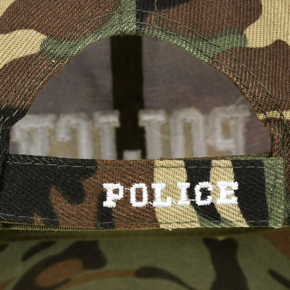 Zielona czapka Jordan Kerr CZ-M-54, tył czapki z haftem POLICE nad zapięciem