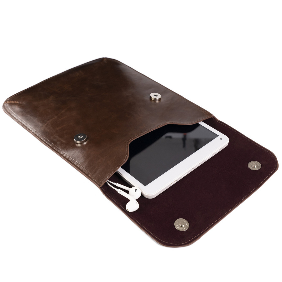 Tablet wkładany do brązowego etui IP-02
