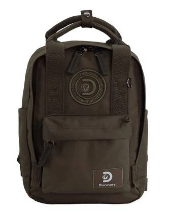 Khaki plecak miejski z tkaniny Discovery Cave 811 z przodu, z dwiema rączkami, kieszenią na zamek i tłoczonym logo