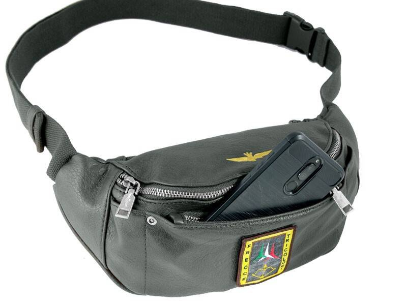 Nerka ze skóry ekologicznej unisex Aeronautica Militare PILOT saszetka czarna - cecha produktu