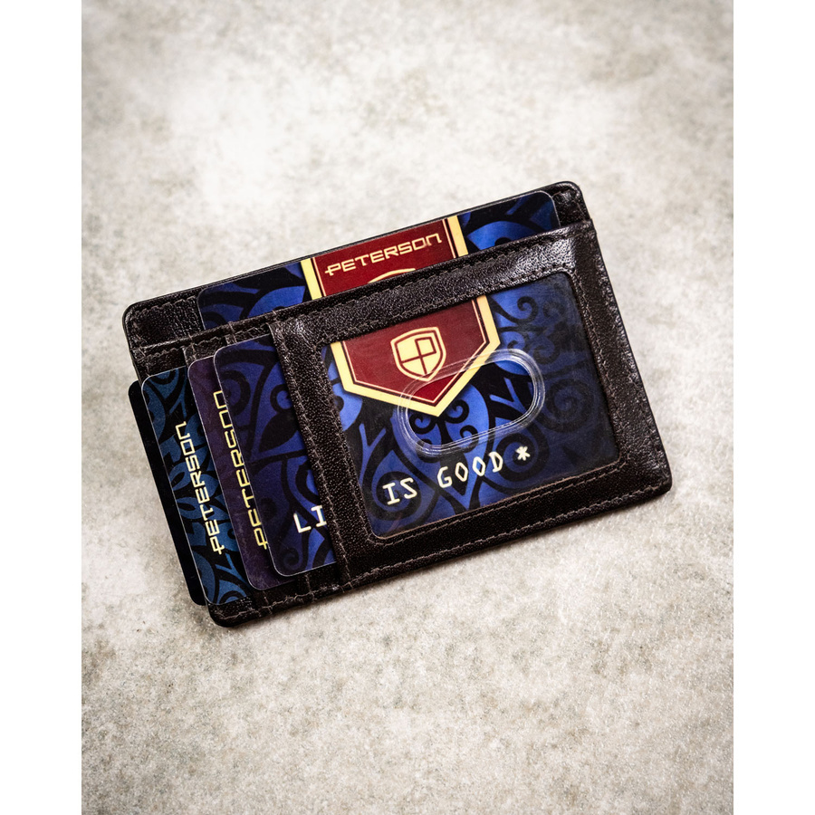 Otwarte brązowe etui Peterson CC-224-BOR z kartami