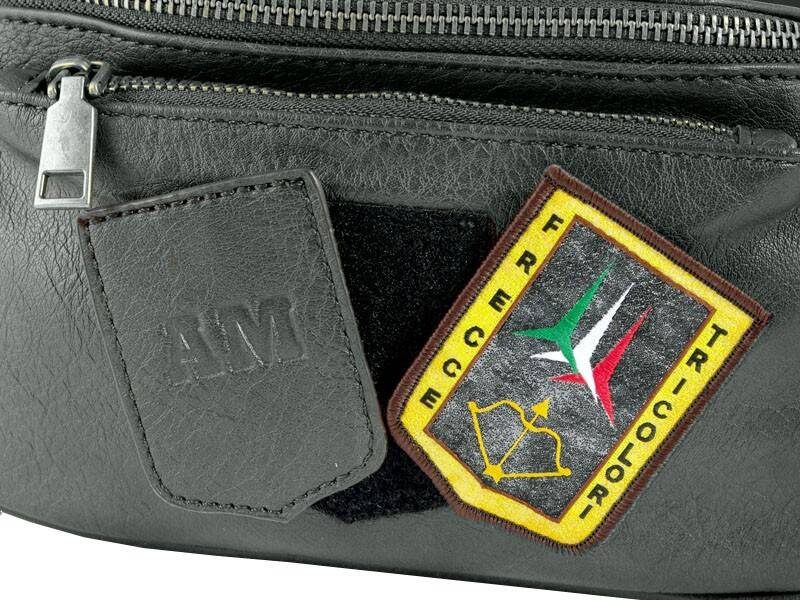 Nerka ze skóry ekologicznej unisex Aeronautica Militare PILOT saszetka czarna - cecha produktu