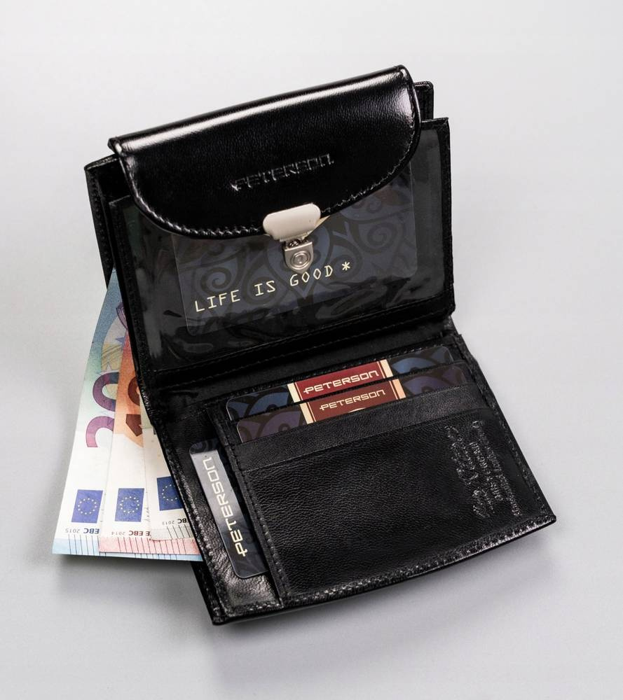 Otwarty czarny portfel Peterson RD-26-GCL z kartami i banknotami