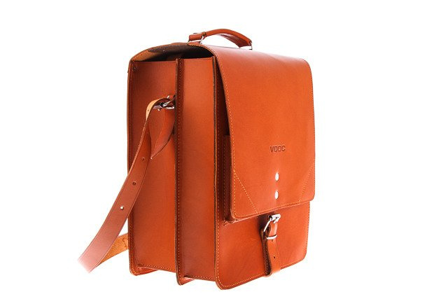 Torba skórzana juchtowa unisex VOOC P37 listonoszka raportówka A4 czarna - cecha produktu