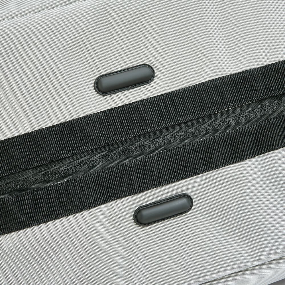 Torba podróżna materiałowa unisex Delsey Daily's weekender na laptopa biała - stylowy wygląd w podróży