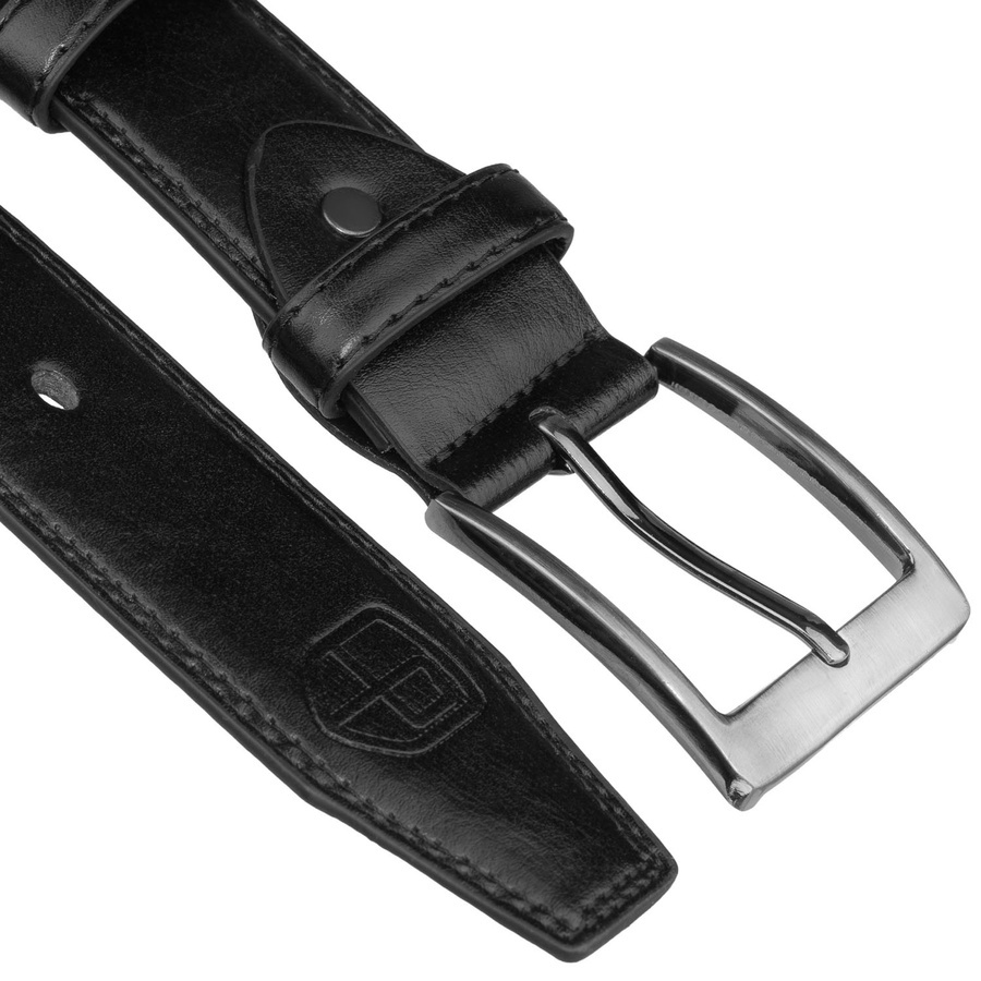 Klamra czarnego paska Peterson STU-02 z bliska