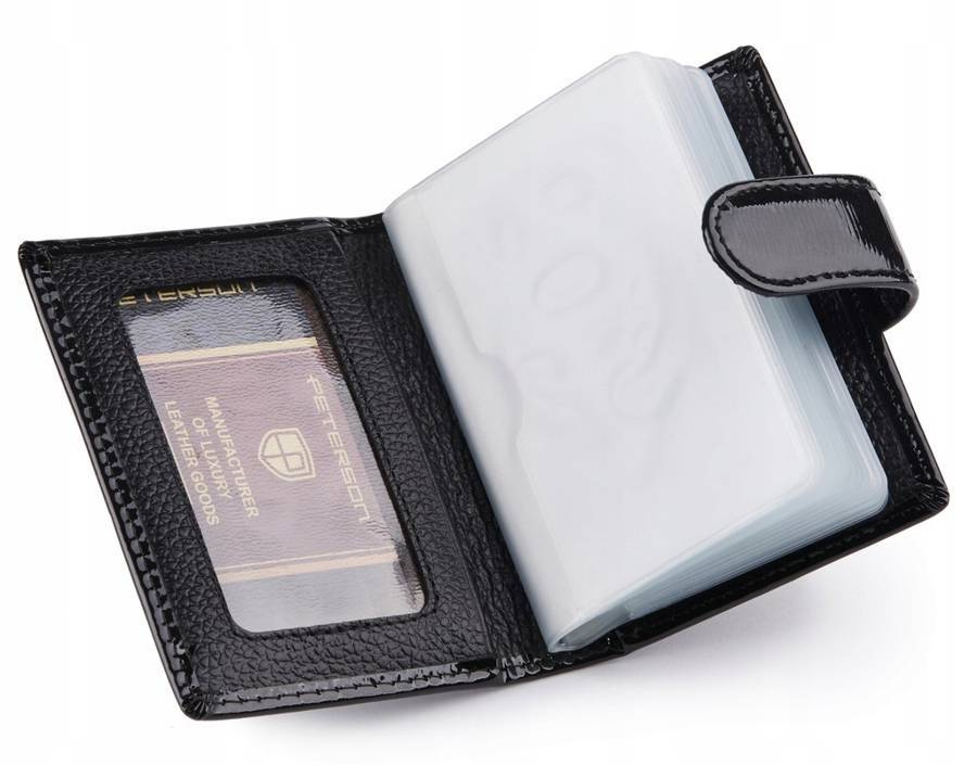 Otwarte czarne etui Peterson BC-103 z plastikowymi kieszonkami na karty