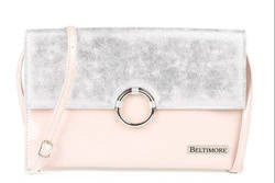 Kopertówka na pasku srebrno-różowa mała torebka W63