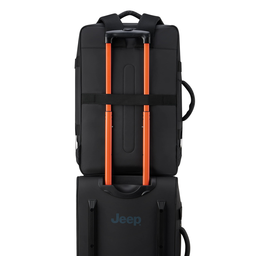 Plecak turystyczny z materiału wodoodpornego unisex Delsey Paris Jeep duży czarny - cecha produktu