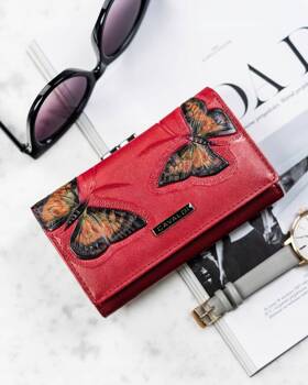Skórzany portfel damski czerwony w motyle na bigiel i zatrzask - 4U Cavaldi PN23-BT